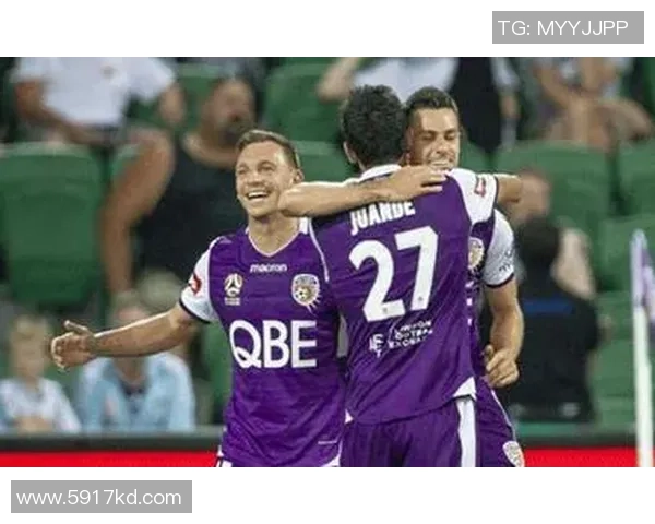 柏斯光荣对阵阿德莱德联精彩直播全程回顾与赛后分析